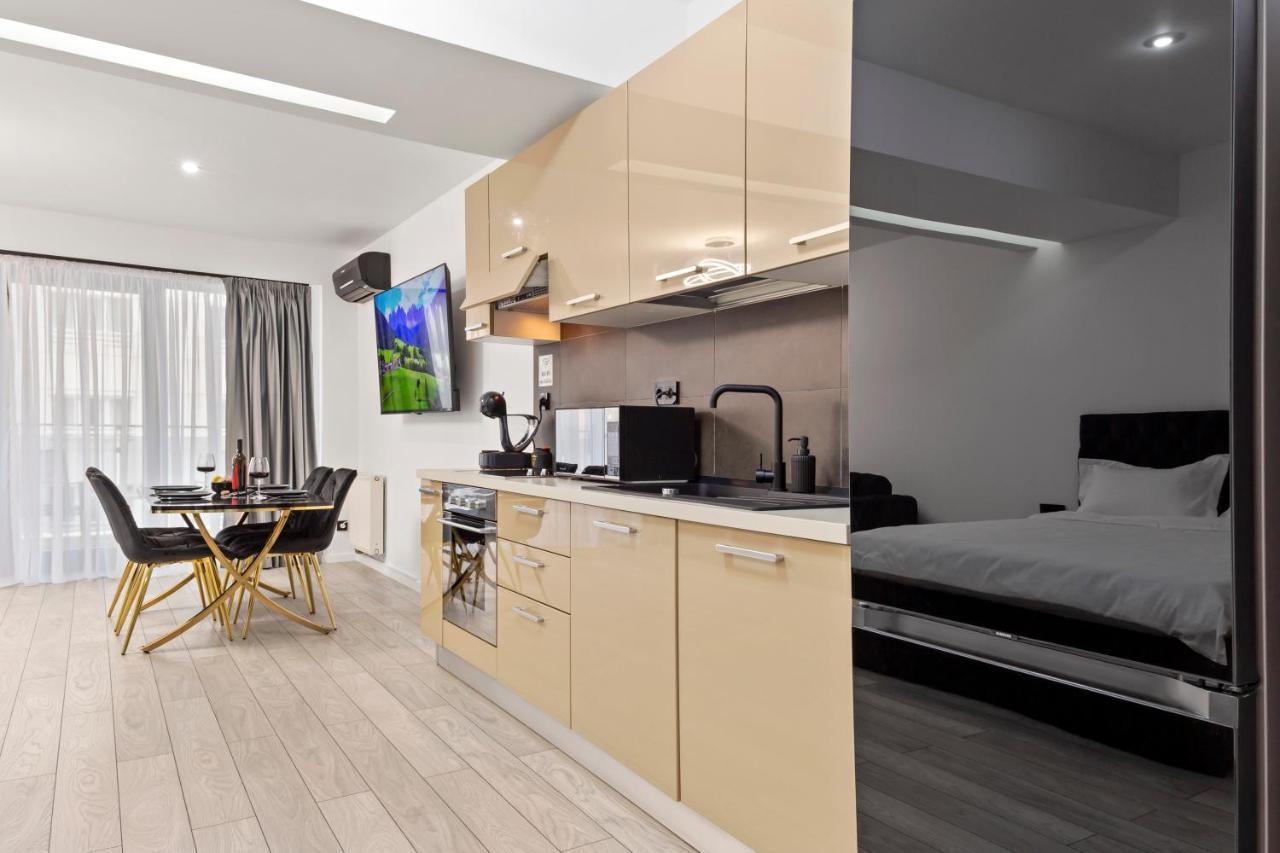 Central Deluxe By Rh Living Bukarest Exterior foto
