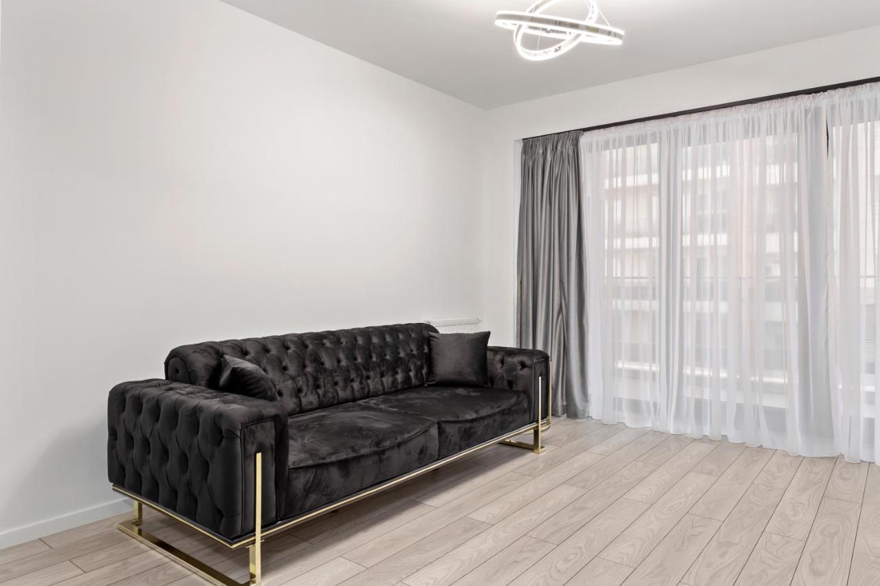 Central Deluxe By Rh Living Bukarest Exterior foto