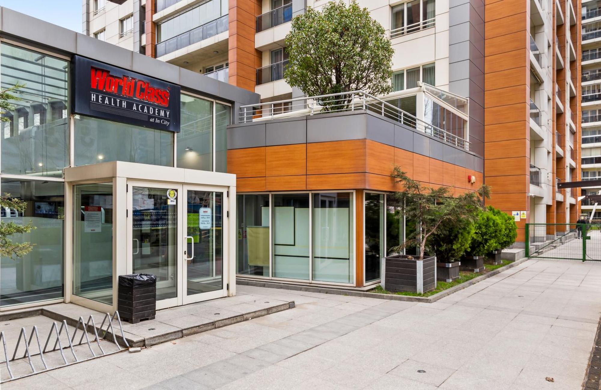 Central Deluxe By Rh Living Bukarest Exterior foto